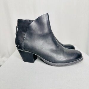 OTBT compass black boot suede leather fall winter sleek western casual